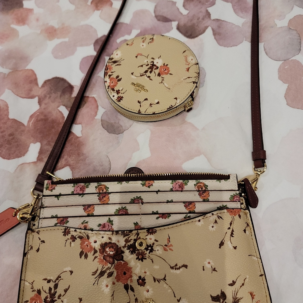 Noa Pop-up messenger in floral print /coin wallet